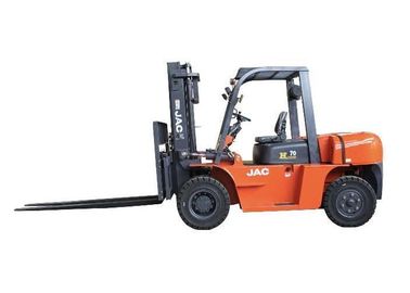 Büyük Kapasiteli 7 Tonluk JAC Dizel Forklift Küçük Dönme Yarıçapı CE Sertifikası Tedarikçi